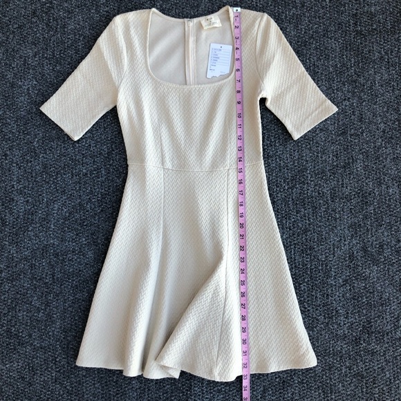 Pins & Needles cream textured dress size small - Picture 6 of 11